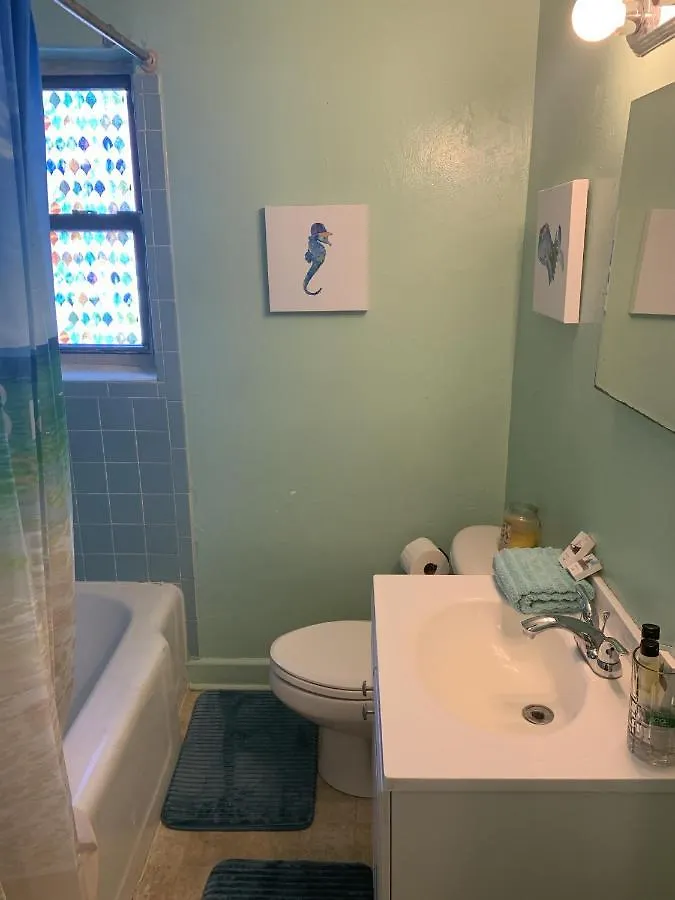 Beach Side Studio #3 Apts North Camellia Acres