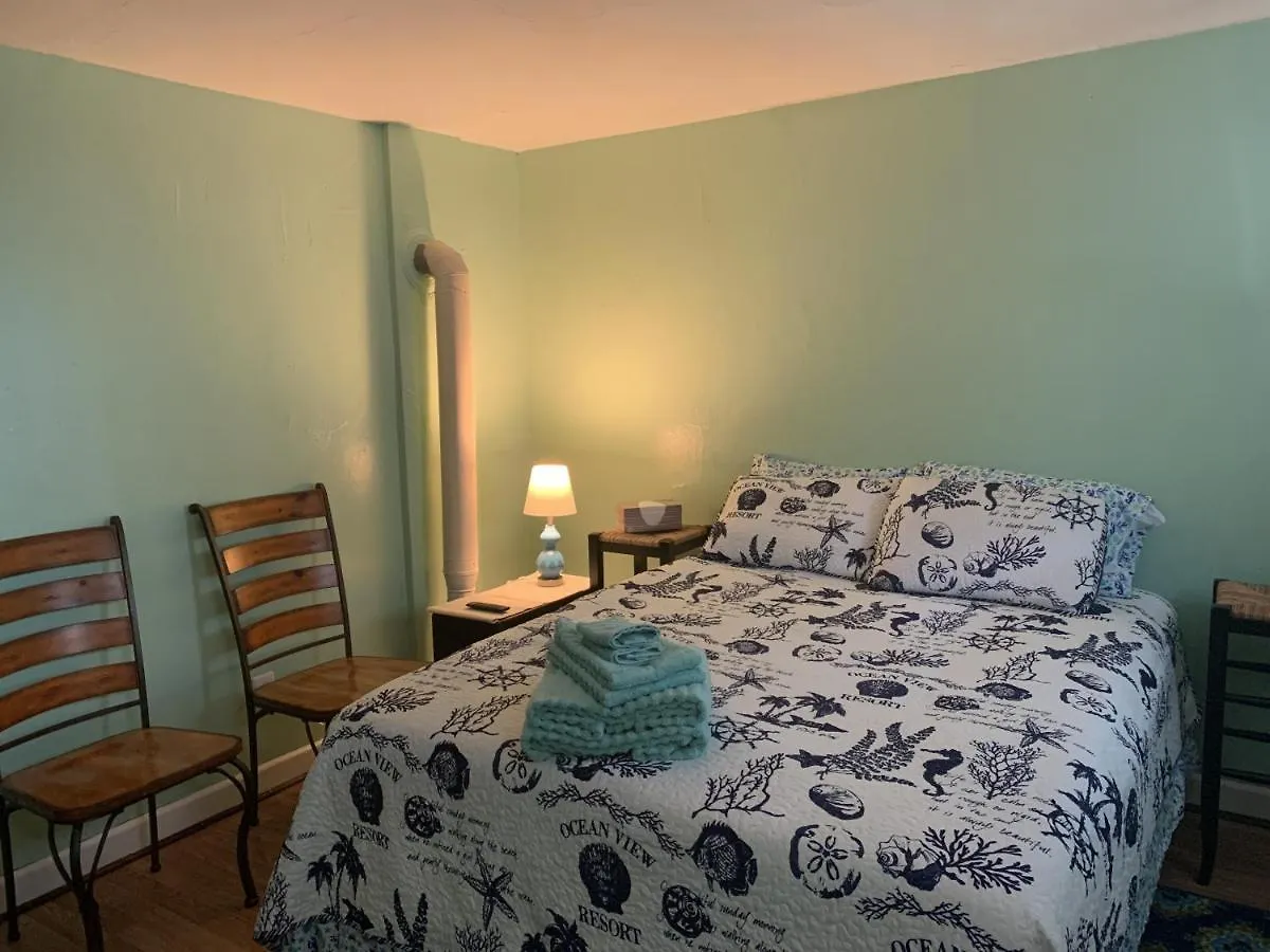 Beach Side Studio #3 Apts North Camellia Acres United States